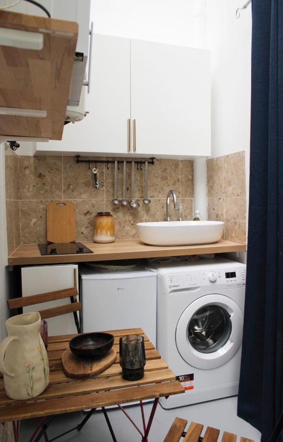 باريس Cosy Apartment - Near Le Marais المظهر الخارجي الصورة