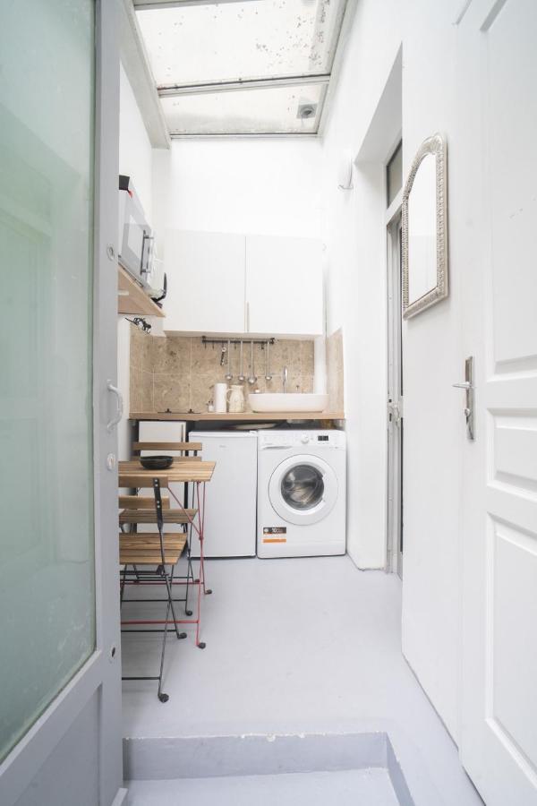باريس Cosy Apartment - Near Le Marais المظهر الخارجي الصورة